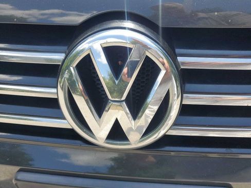 Used 2015 Volkswagen Passat 1.8T Sport FWD image 11
