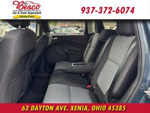 Used 2019 Ford Escape SE FWD image 9