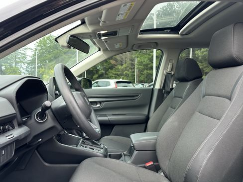 Used 2025 Honda CR-V EX image 7