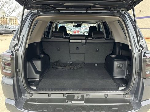 Used 2024 Toyota 4Runner SR5 Premium w/ Moonroof Package image 31