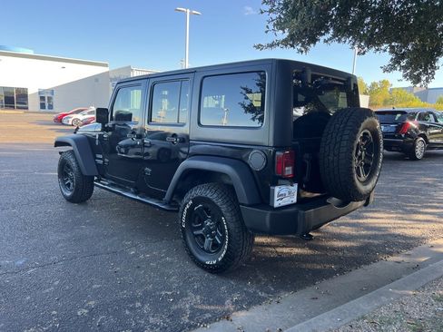 Used 2017 Jeep Wrangler Unlimited Sport w/ Connectivity Group image 5