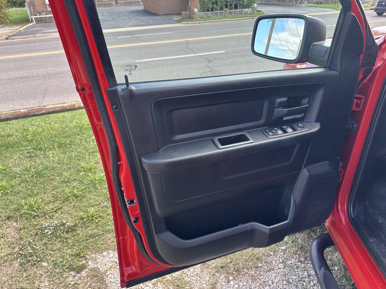 Used 2020 RAM 1500 Tradesman RWD image 11