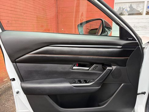 Used 2025 MAZDA CX-50 2.5 Hybrid w/ Premium Plus Pkg image 18