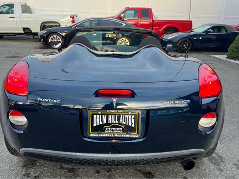 Used 2006 Pontiac Solstice Convertible w/ Power Package RWD image 4