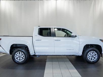 New 2026 Toyota Tacoma SR5