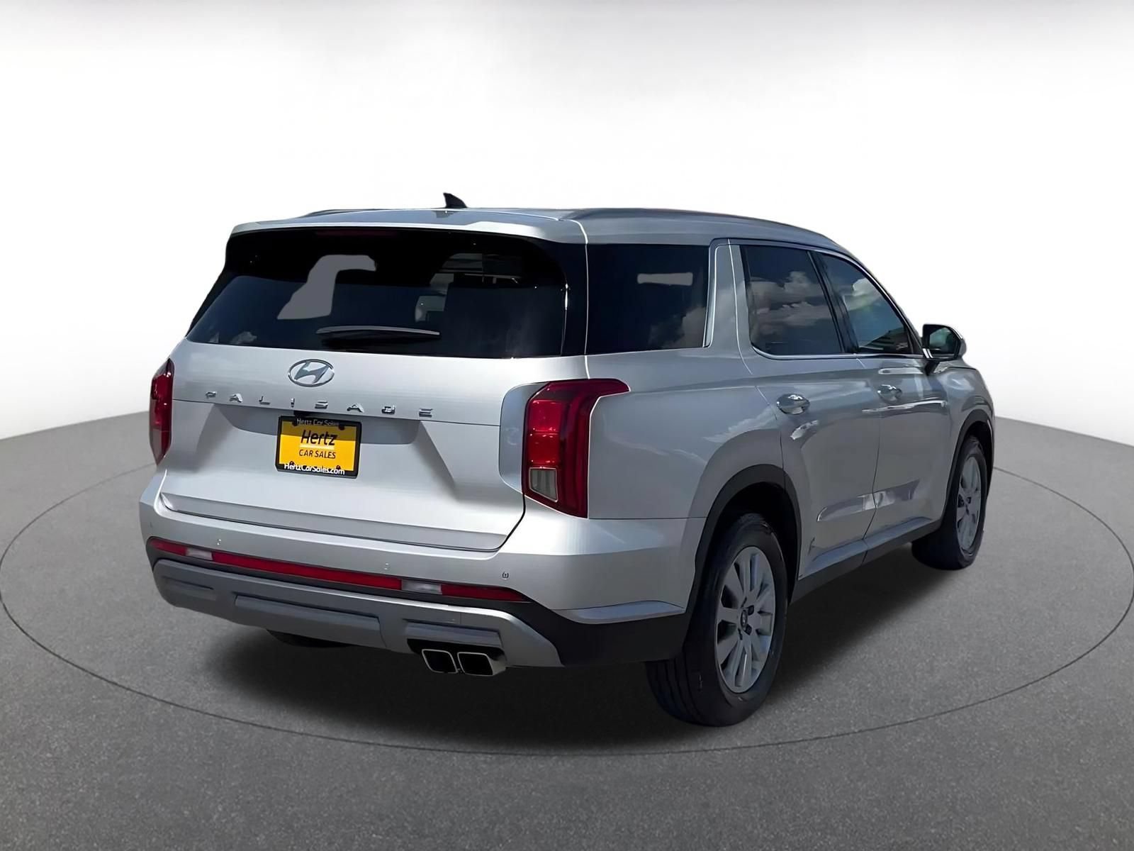 Used 2025 Hyundai Palisade SEL FWD image 14