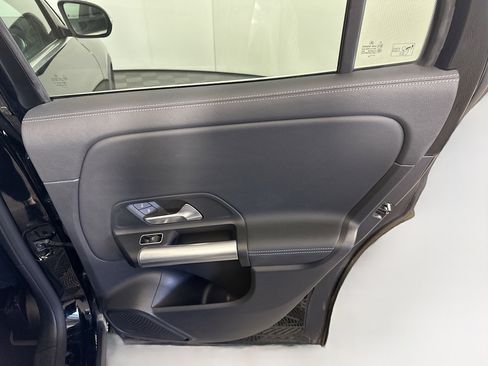 Used 2025 Mercedes-Benz GLA 250 image 30