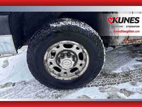 Used 2005 Chevrolet Silverado 2500 LS image 15