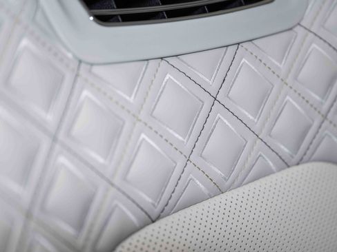 Used 2024 Bentley Continental GT Mulliner image 44