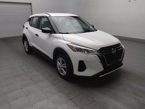 Used 2024 Nissan Kicks S FWD image 13