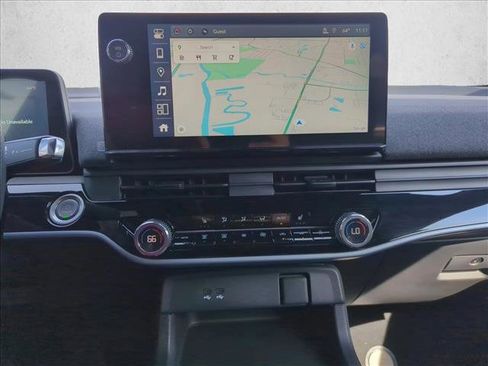 Certified 2024 Honda Prologue EX image 13