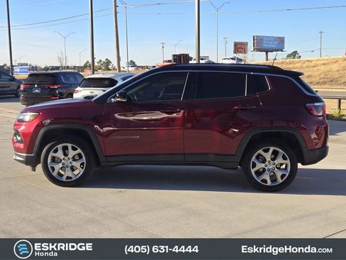 Used 2022 Jeep Compass Limited image 4