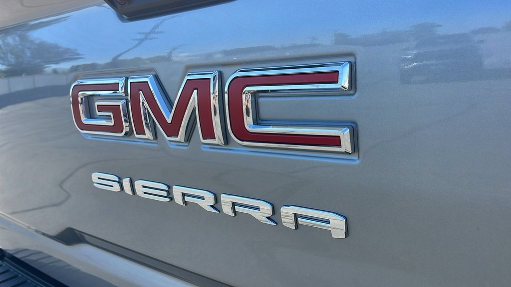 New 2026 GMC Sierra 2500 SLT w/ SLT Premium Package AWD/4WD image 29