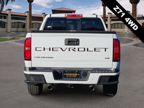 Used 2022 Chevrolet Colorado Z71 AWD/4WD image 7