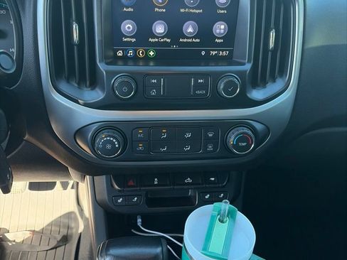 Used 2020 Chevrolet Colorado LT w/ LT Convenience Package AWD/4WD image 9