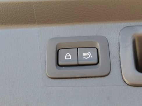 Certified 2025 MAZDA CX-50 AWD 2.5 Hybrid w/ Premium Pkg image 43