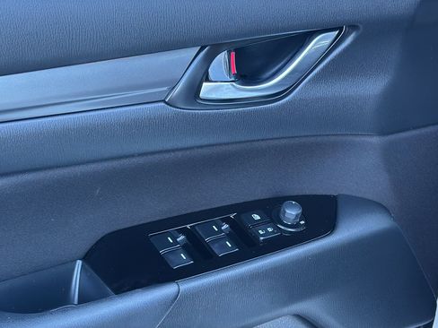 Certified 2023 MAZDA CX-5 AWD 2.5 S image 11