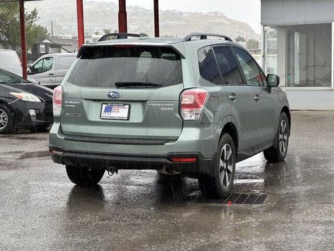 Used 2017 Subaru Forester 2.5i Premium image 4