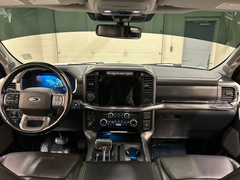 Used 2021 Ford F150 Lariat w/ Equipment Group 502A High AWD/4WD image 16
