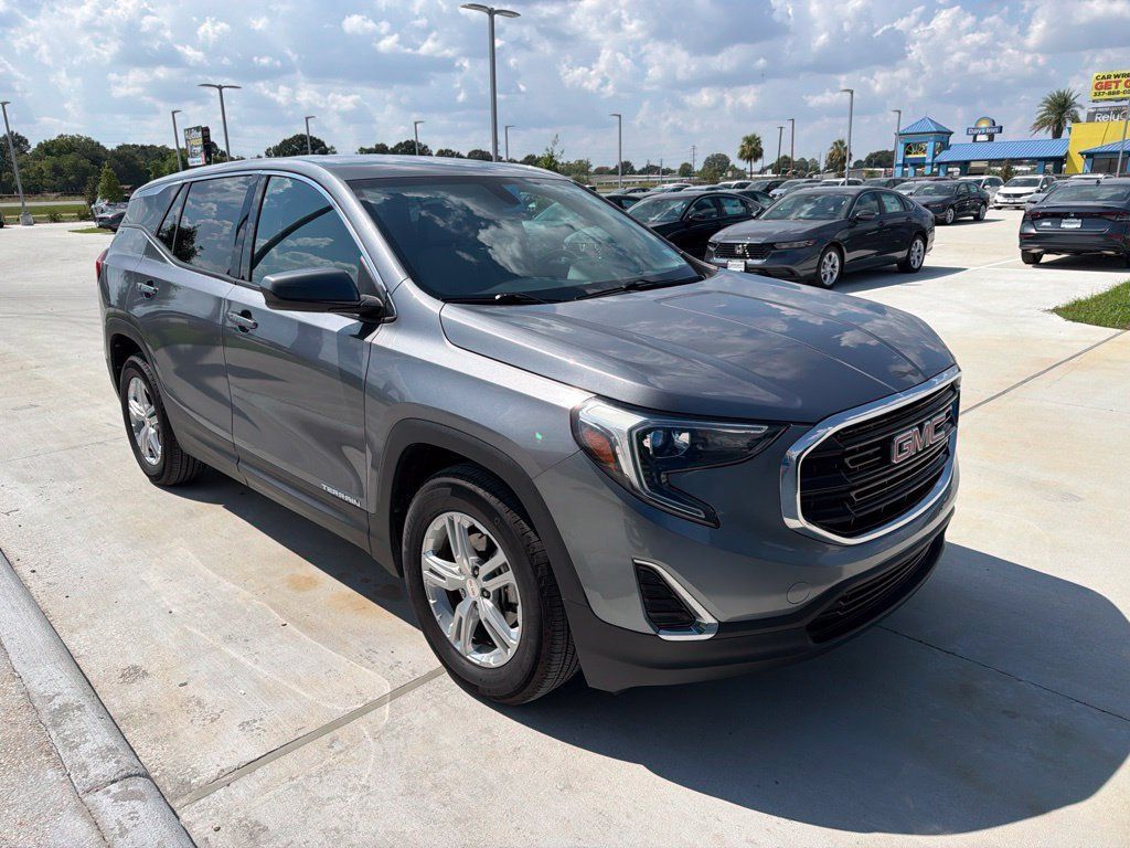 Used 2018 GMC Terrain SLE FWD image 3