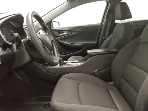 Used 2023 Chevrolet Malibu LT FWD image 17