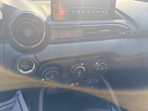 Used 2023 MAZDA MX-5 Miata Club w/ Weather Package RWD image 13