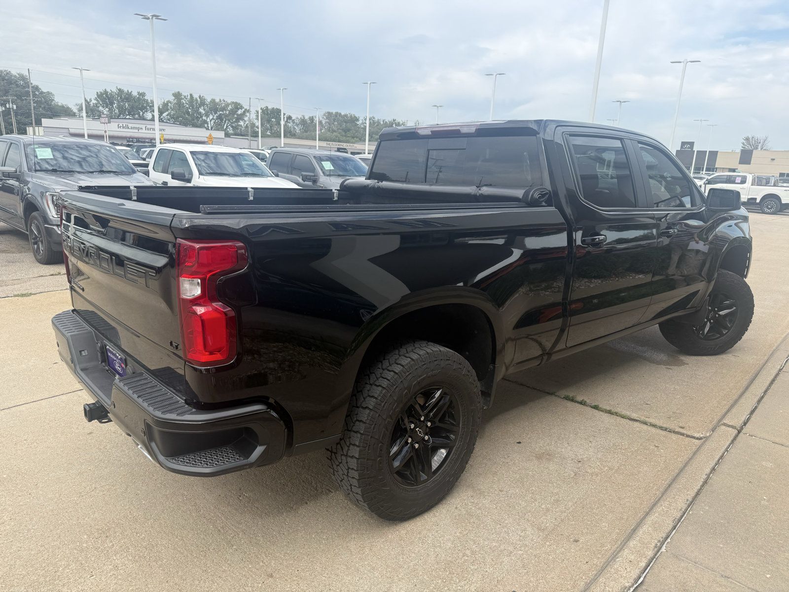 Used 2022 Chevrolet Silverado 1500 LT Trail Boss w/ Convenience Package II AWD/4WD image 13