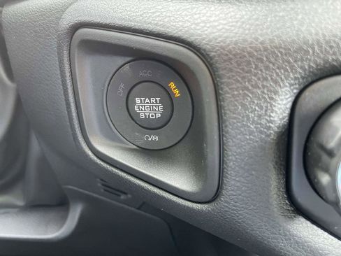 New 2025 Jeep Gladiator Sport image 16