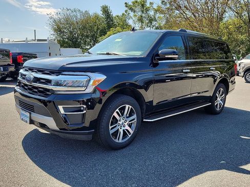 Certified 2023 Ford Expedition Max Limited image 3