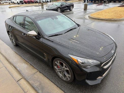 Used 2018 Kia Stinger GT2 image 8