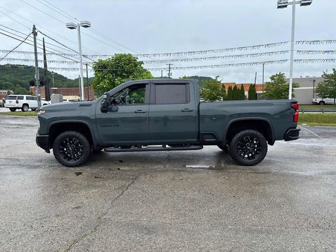 Used 2025 Chevrolet Silverado 2500 LTZ w/ Trail Boss Package AWD/4WD image 37