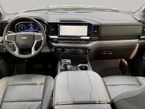 Used 2024 Chevrolet Silverado 1500 LTZ AWD/4WD image 15