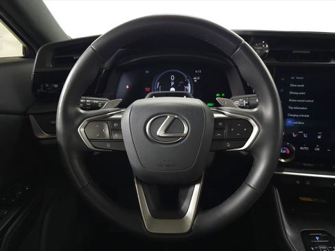 Used 2023 Lexus RZ 450e Premium image 20