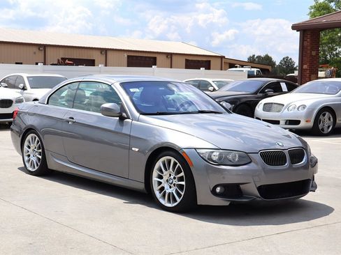 Used 2011 BMW 328i Convertible RWD image 17