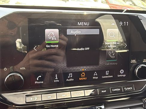 Certified 2023 Nissan Pathfinder Platinum image 13