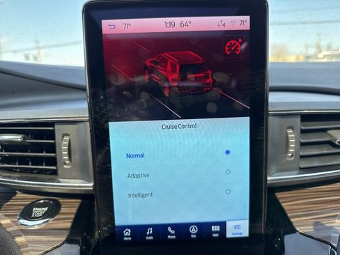 Used 2024 Ford Explorer Limited w/ Limited Technology Package image 15