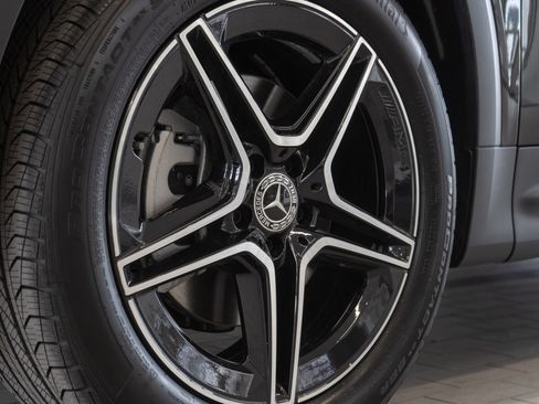 New 2026 Mercedes-Benz GLB 250 4MATIC image 31