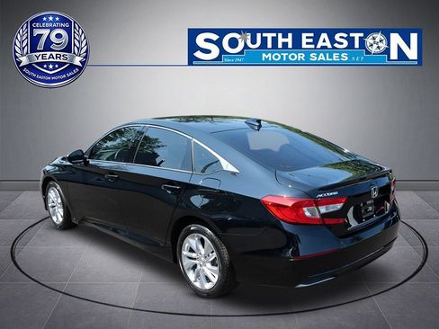 Used 2018 Honda Accord LX image 5
