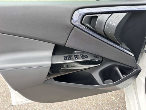 Used 2025 BMW X3 M50 w/ M Sport Professional Package image 17