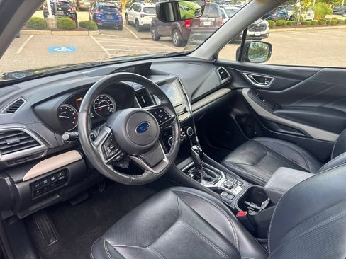 Used 2022 Subaru Forester Limited AWD/4WD image 9