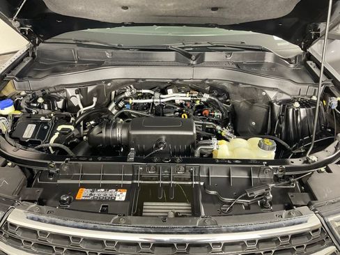 Used 2022 Ford Explorer XLT RWD image 9