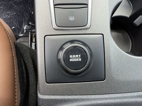 New 2025 Ford Bronco Sport Outer Banks image 11