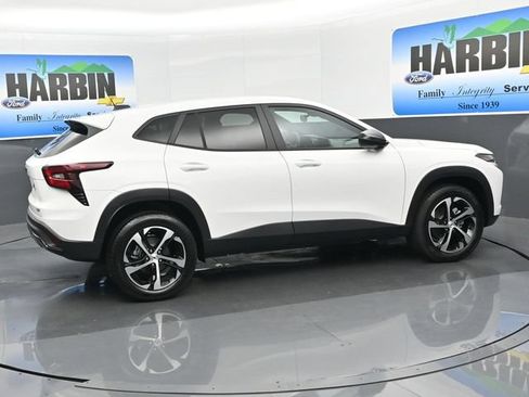 New 2026 Chevrolet Trax RS w/ Driver Confidence Package FWD image 6