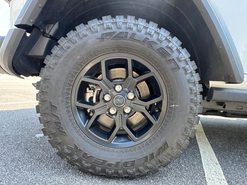 Used 2025 Jeep Wrangler Unlimited Sport S 4xe AWD/4WD image 18
