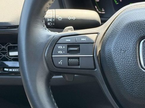 Used 2025 Honda Accord Sport image 19