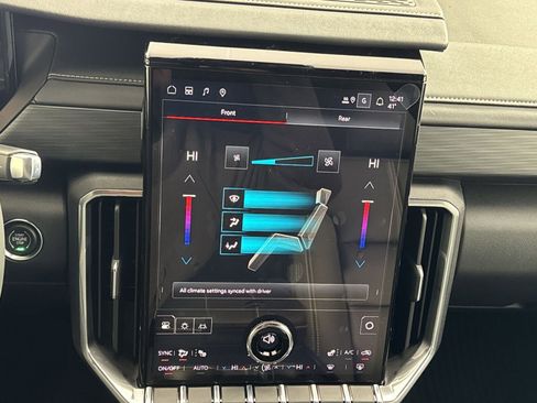 New 2026 GMC Acadia Elevation w/ Elevation Premium Package image 21