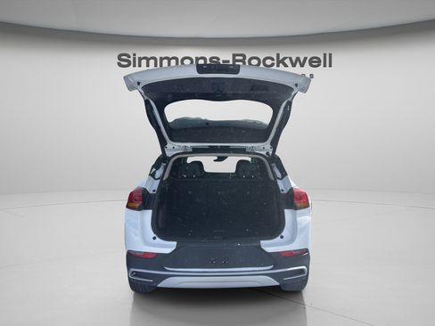 Used 2023 Buick Encore GX Select image 7