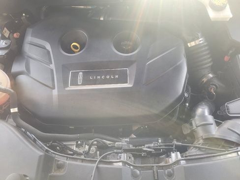 Used 2019 Lincoln MKC Premiere FWD image 30