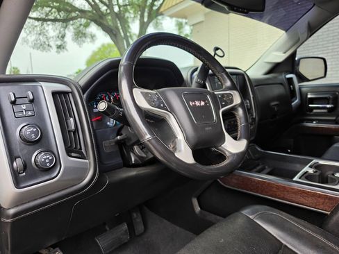 Used 2018 GMC Sierra 1500 SLT AWD/4WD image 25
