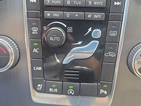 Used 2016 Volvo XC60 T6 w/ Proximity Package AWD/4WD image 21